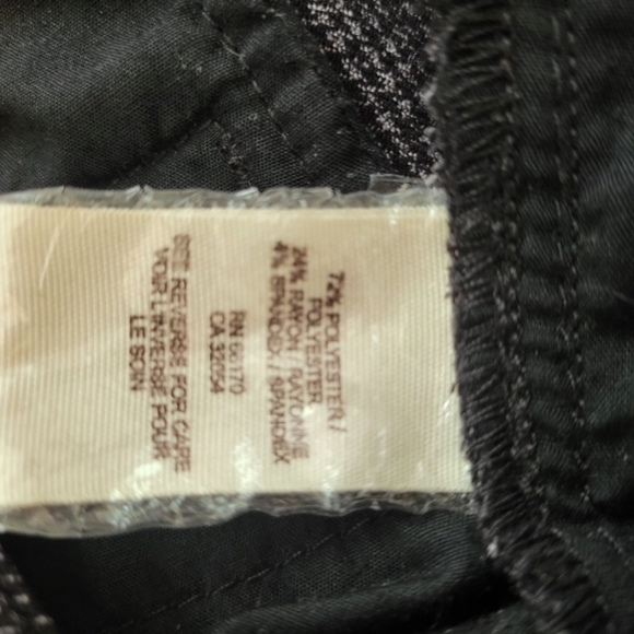 Free People High Waist Gray Shorts with Pleated Design - Picture 4 of 5